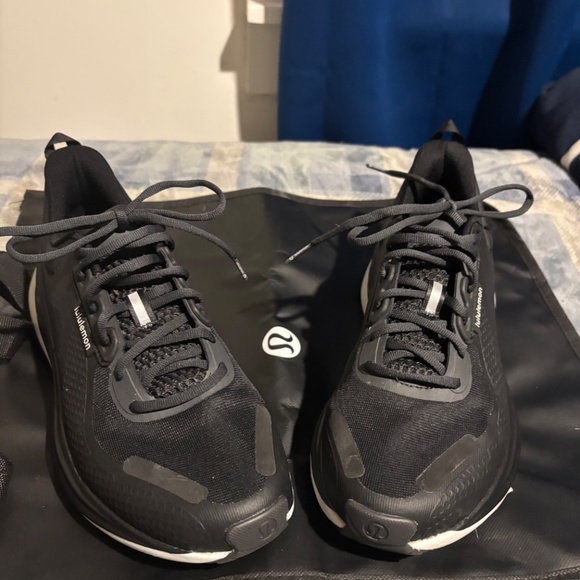 Lululemon Blissfeel trail running shoe size 8 - Picture 4 of 5